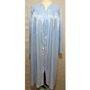 Satiny front-zip robe